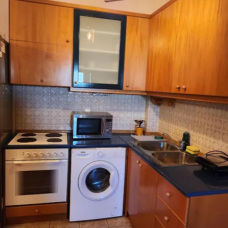 Island N.skioni 公寓